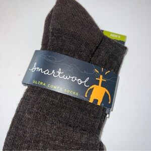 NWT Smartwool Men's Medium Classic Rib
Socks Brown